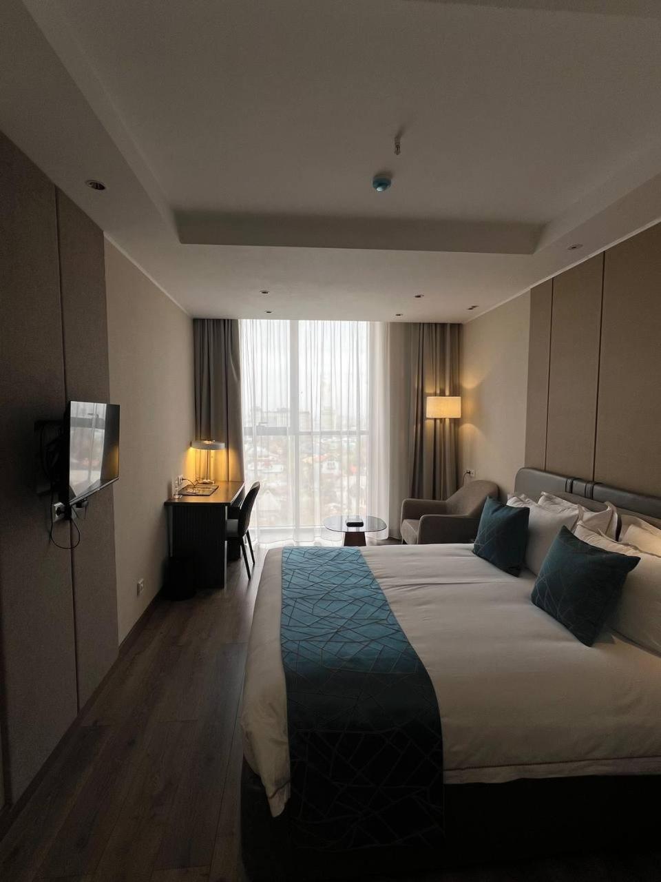 Sofia International Hotel Bishkek Bagian luar foto